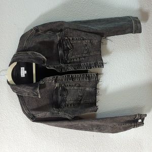 Cropped Jean Jacket 🧥